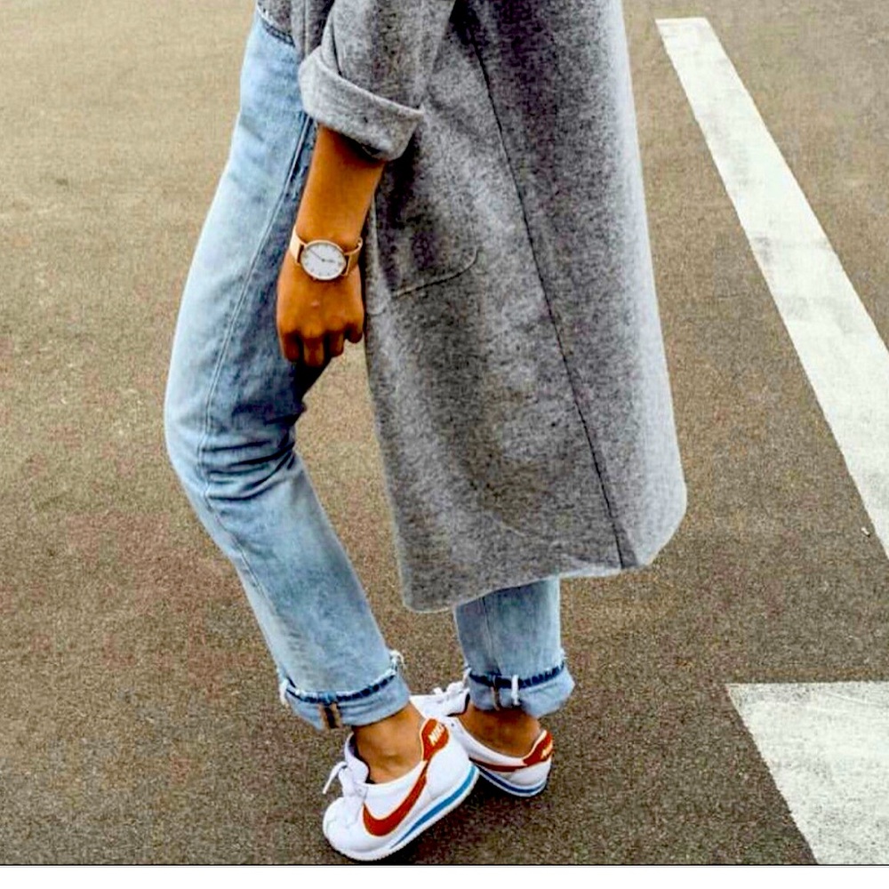 Barely Used (like New) without Box Nike Cortez, can be unisex.